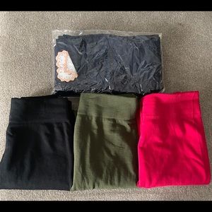 4 New pairs of leggings
